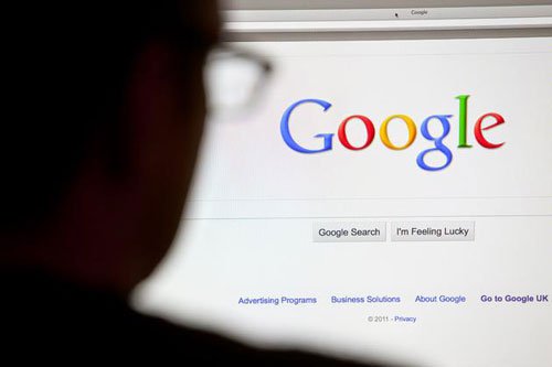 谷歌新算法上線，否定大屠殺的搜索結果被刪除-阿澤