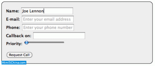 顯示下列文本輸入字段：Name、Email、Phone、Callback on 和 Priority。Name 字段具有姓名 Joe Lennon。Email 和 Phone 字段具有灰色占位符文本。底部的按鈕為‘Request call。’
